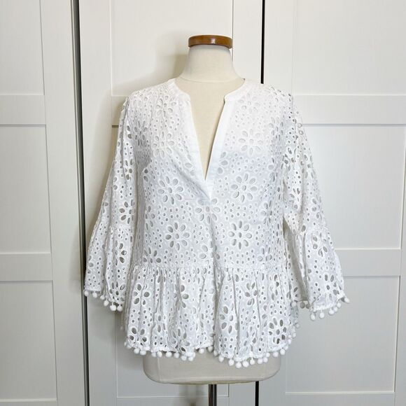 Lilly Pulitzer Tops - Lilly Pulitzer Womens White Bekah 3/4 Sleeves Split Neck Eyelet Top Size Medium
